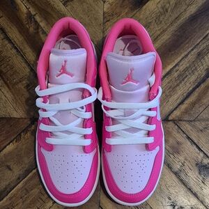 Air Jordan, Pink and White, 4Y, NWOT